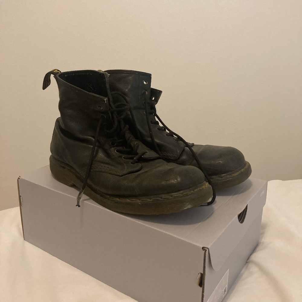 Dr. Martens 1460 Boots vintage